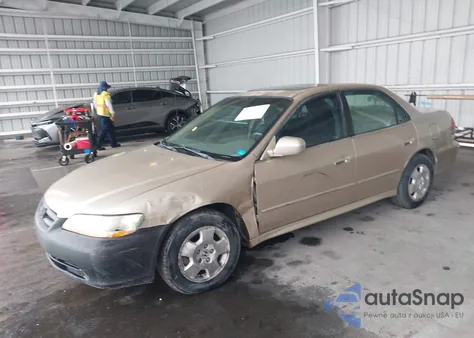 2002 Honda Accord 3.0 Ex из США, поврежденный, VIN 1HGCG165X2A005805